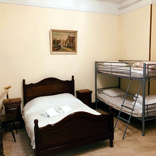 chambre 1 pour 4 personnes